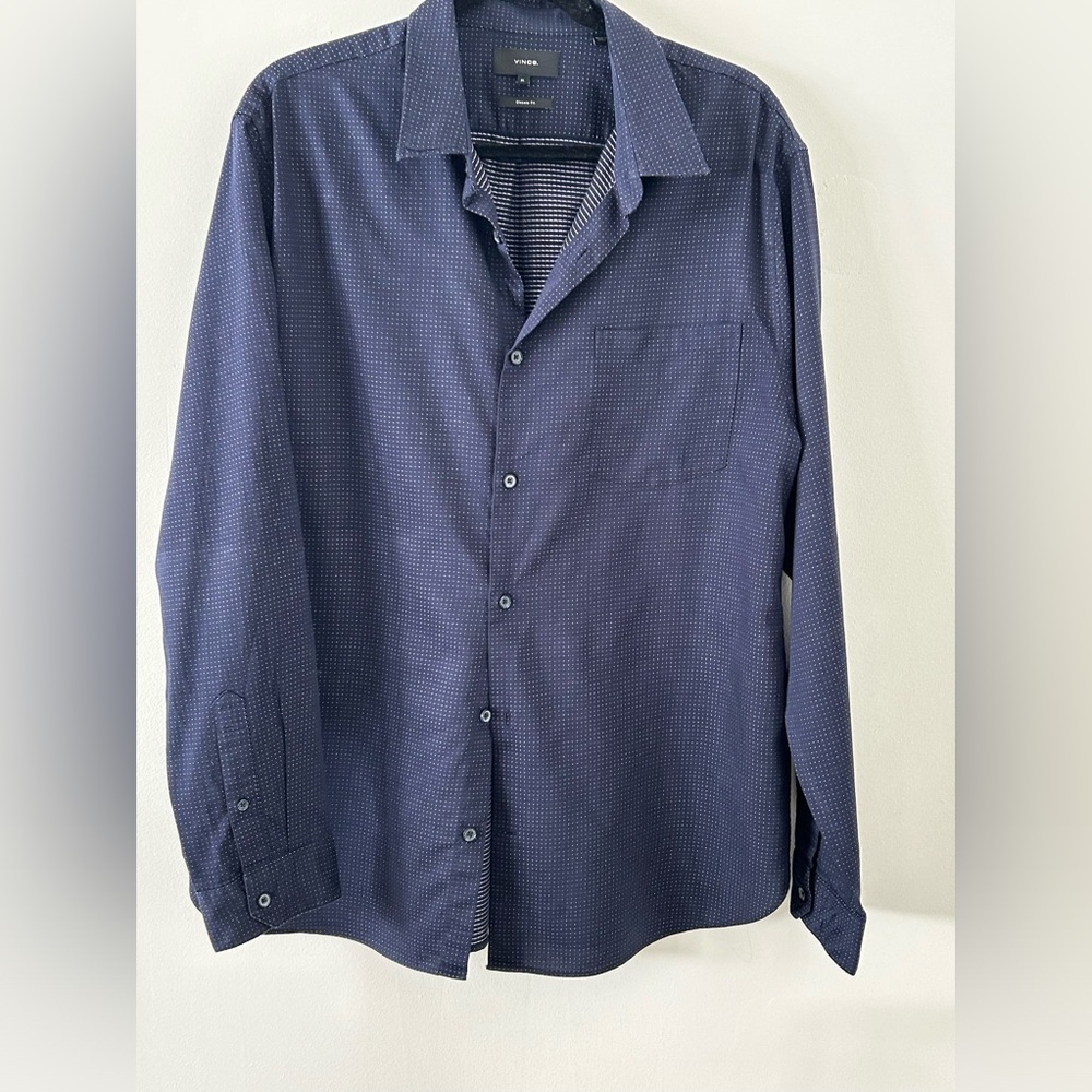 VINCE men’s  long sleeve, blue tiny polk a dot shirt. 100% soft cotton, XL
